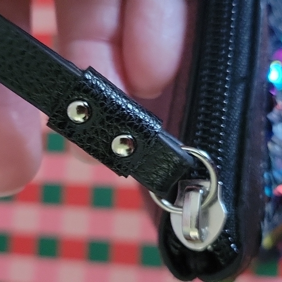 VS Sequin Make-up Bag EUC - Picture 6 of 14